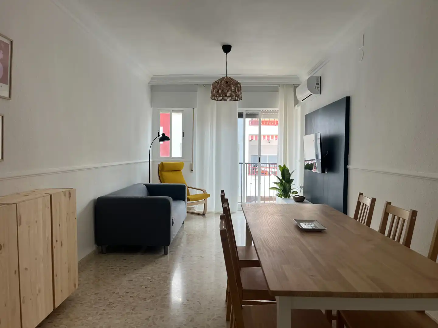 Sala de estar de Piso de alquiler en Salobreña con Aire acondicionado, Terraza y Amueblado