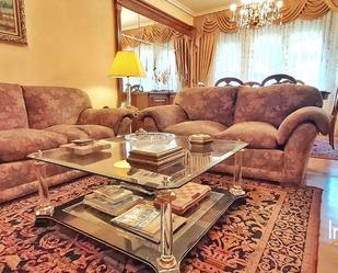 Sala d'estar de Casa adosada en venda en Belorado amb Calefacció, Jardí privat i Traster