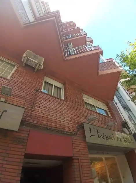 Piso en venta en LAUREA MIRO, El Centre