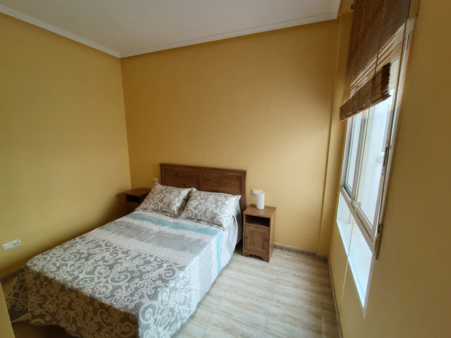 Habitación de Piso en venta en Almoradí con Amueblado, Lavadora y Balcón