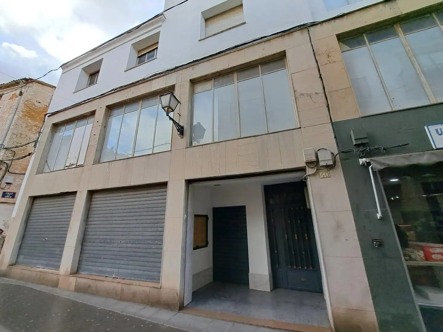 Buildings for sale in Calle Real , 38, Utiel