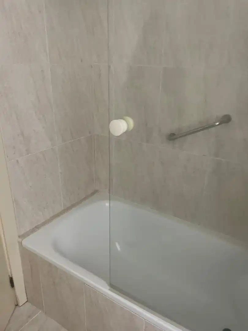 Baño de Piso de alquiler en Santiago de Compostela  con Amueblado