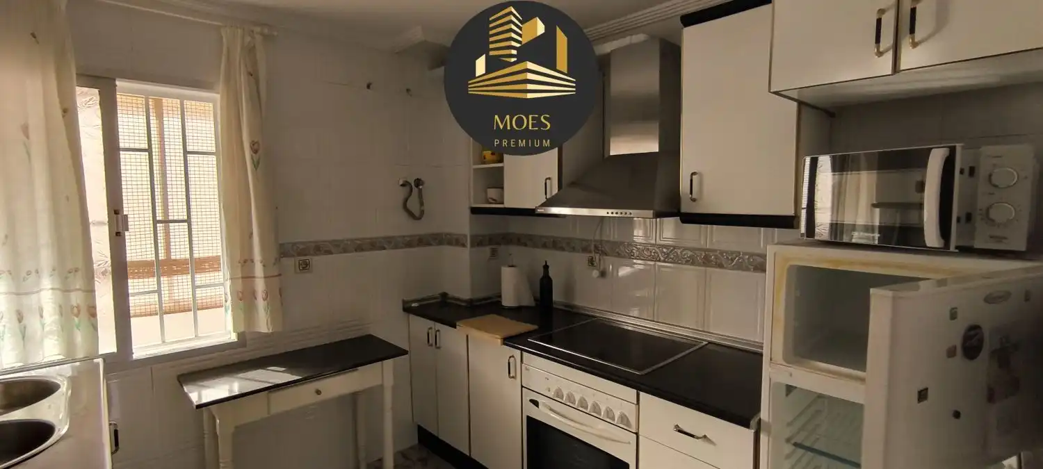 Küche von Wohnung zum Verkauf in Linares mit Klimaanlage, Heizung und Terrasse