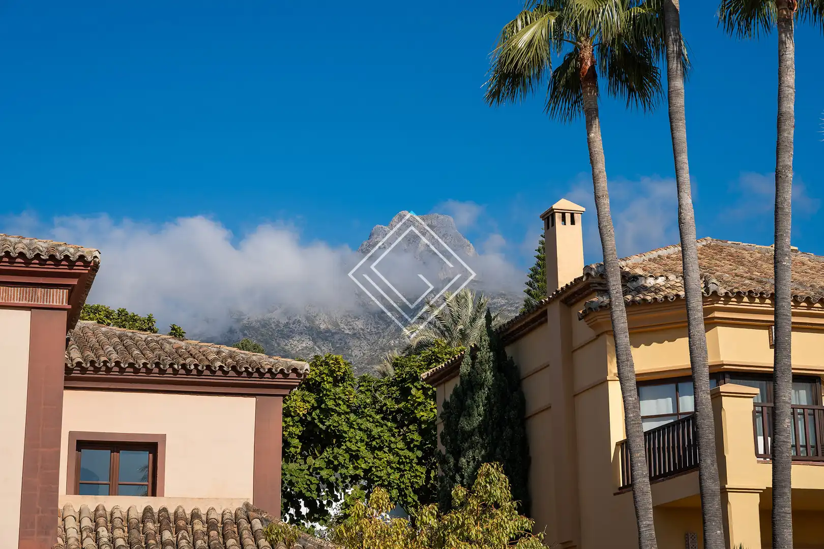 Chalet con piscina en venta en Milla de Oro, imagen 20