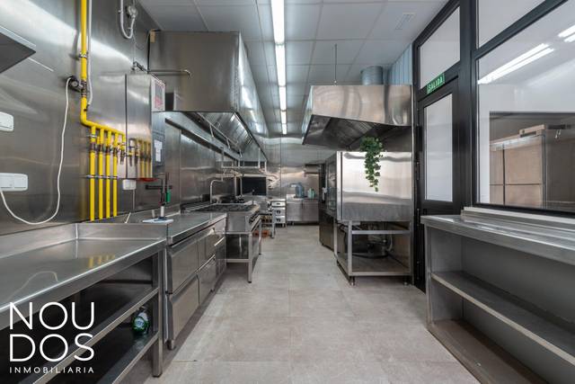 Local comercial en Alquiler en Es Camp Redó