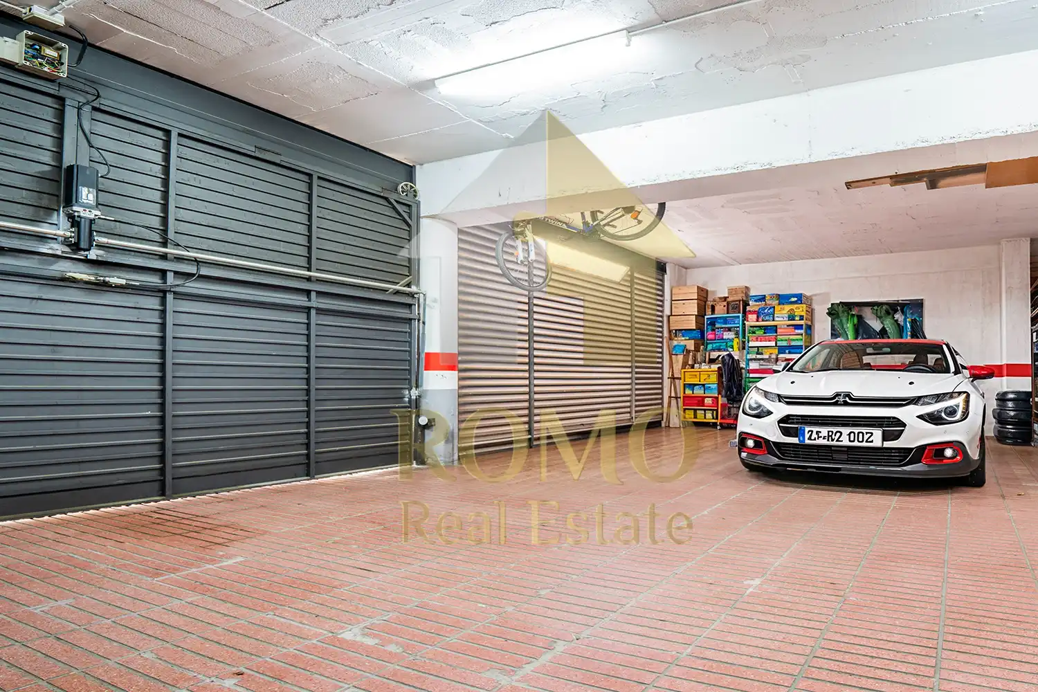 Parking de Piso en venta en Santa Perpètua de Mogoda con Calefacción