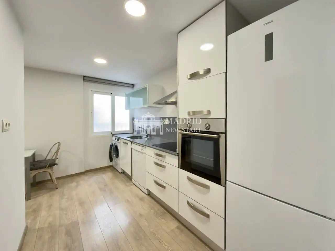 Cocina de Apartamento de alquiler en Madrid con Aire acondicionado, Calefacción y Parquet