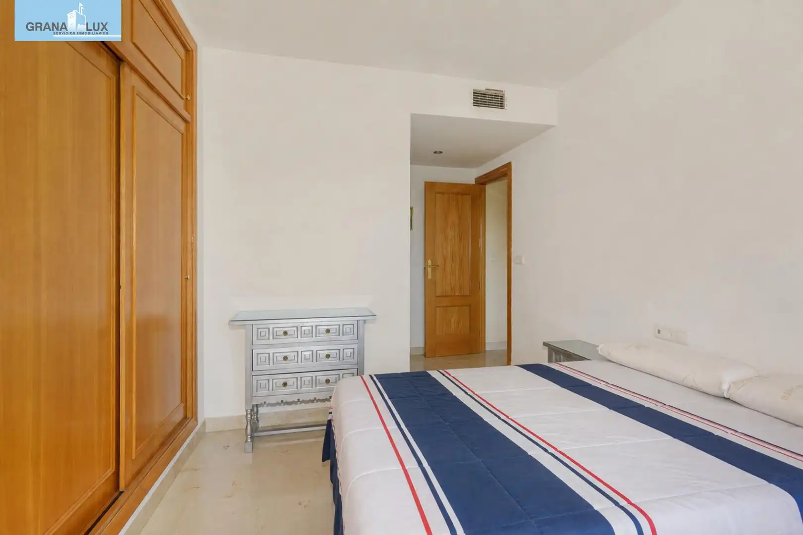 Apartament amb piscina en venda a 54 Calle Ramón y Cajal #escalera  p3  / 4B, imagen 10