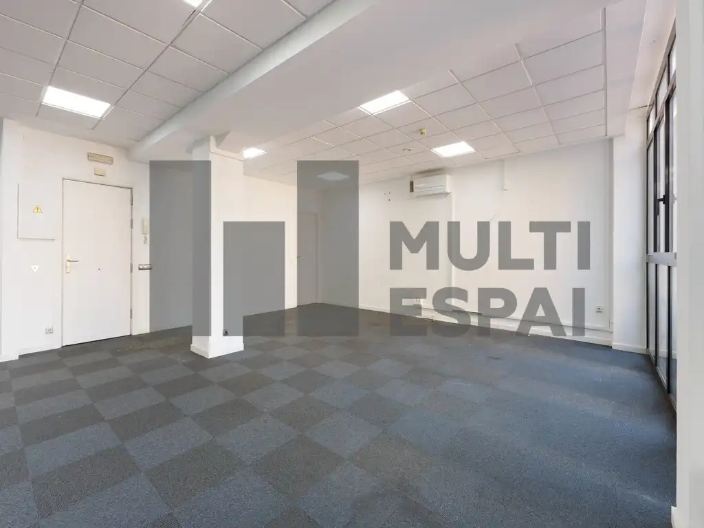 Office space with lift to rent in Carrer de Sepúlveda, imagen 3