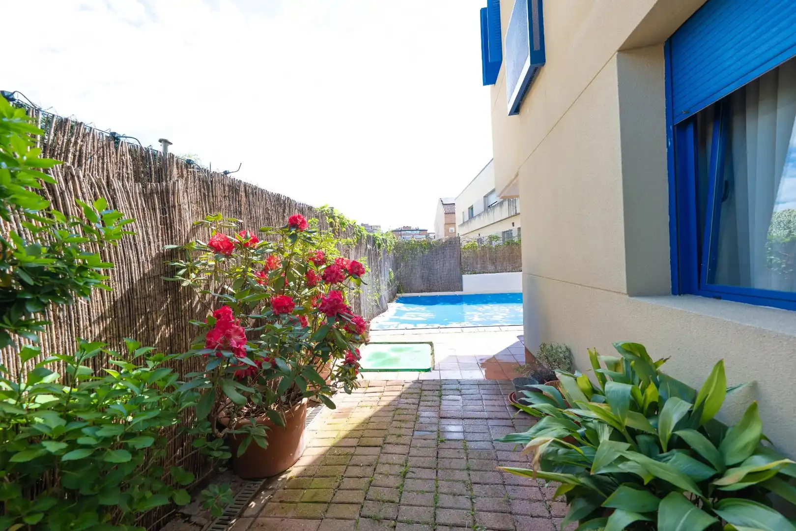 Schwimmbecken von Haus oder Chalet zum Verkauf in Madrid mit Klimaanlage, Heizung und Privatgarten