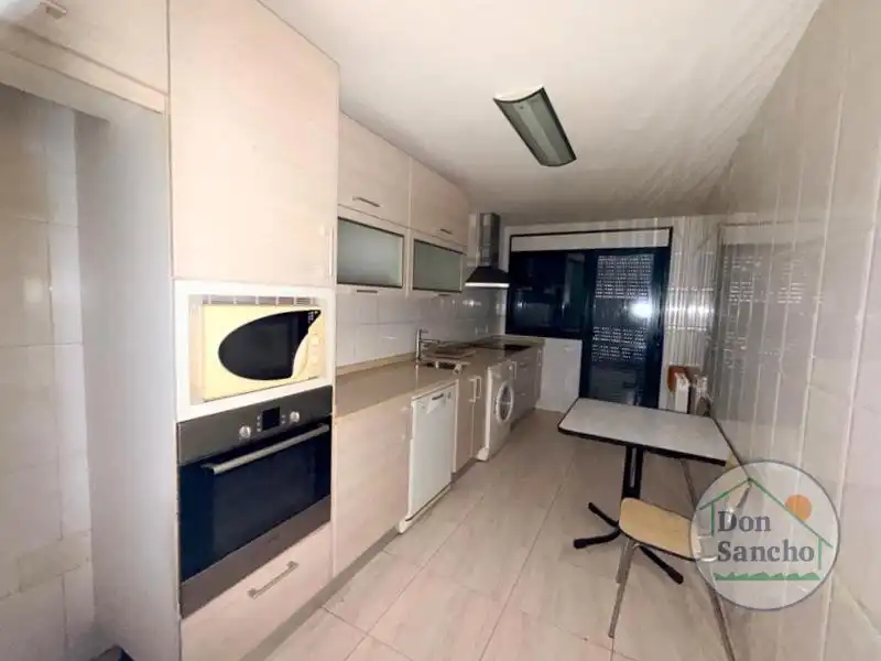 Cocina de Casa adosada en venta en Cigales con Jardín privado