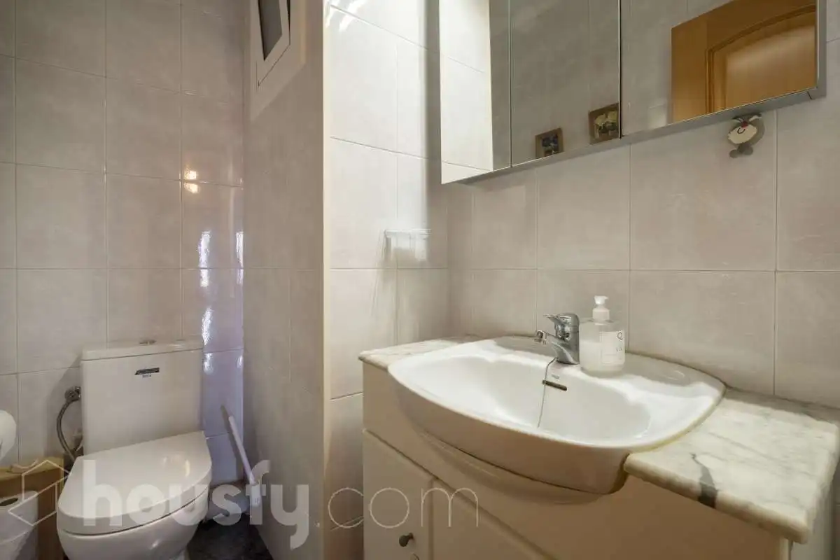 Bathroom of Attic for sale in L'Hospitalet de Llobregat  with Air Conditioner and Terrace