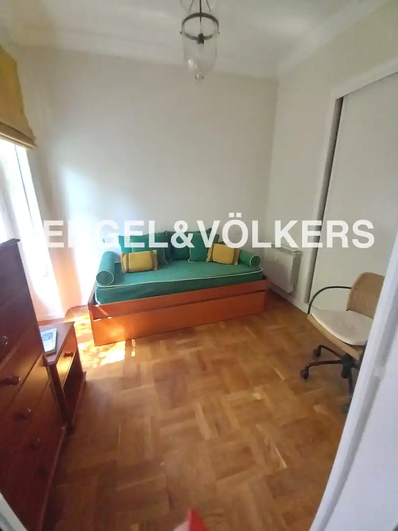 Schlafzimmer von Wohnung zur Miete in Madrid mit Klimaanlage, Heizung und Parkett