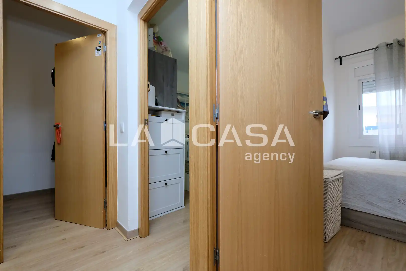 Piso en venta en Barcelona con Calefacción y Balcón