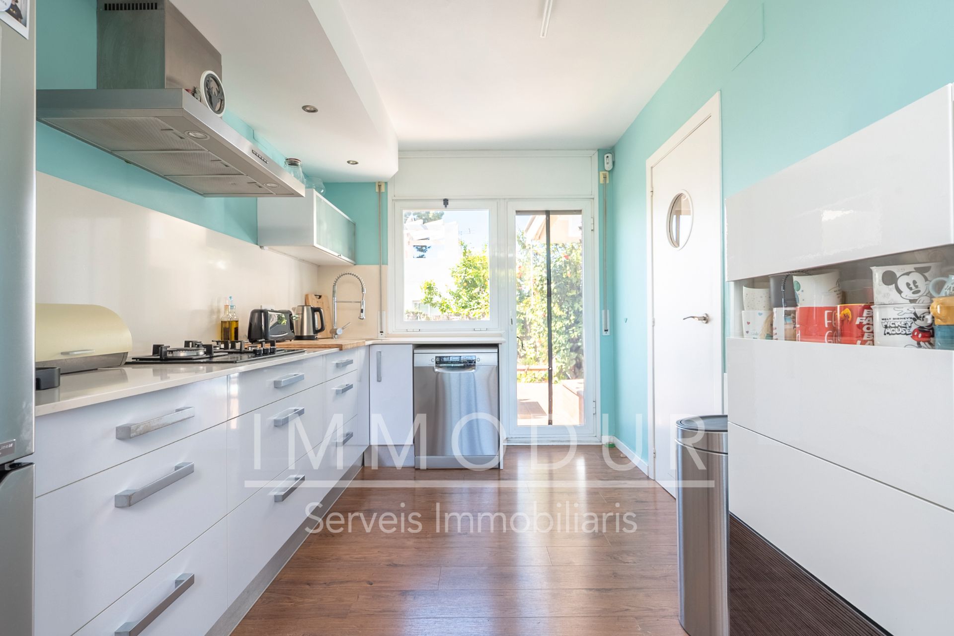 Cocina de Casa adosada en venta en Castelldefels con Aire acondicionado, Calefacción y Jardín privado