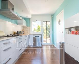 Kitchen of Single-family semi-detached for sale in Castelldefels  with Air Conditioner, Heating and Private garden