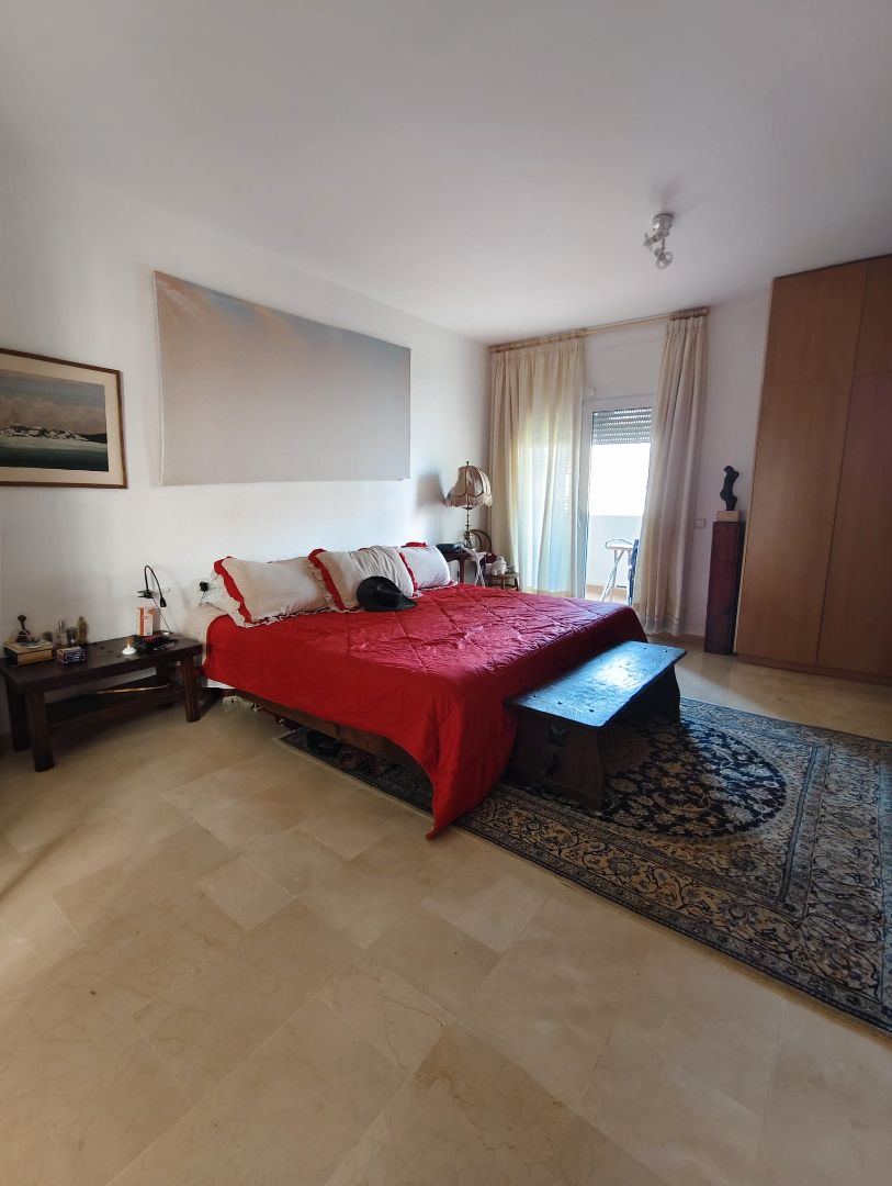 Dormitori de Pis en venda en Marbella amb Aire condicionat, Calefacció i Terrassa