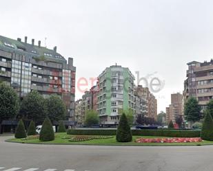 Vista exterior de Oficina de lloguer en Oviedo  amb Aire condicionat i Calefacció