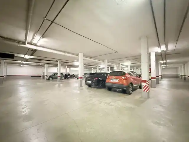 Parking de Piso en venta en Castellón de la Plana / Castelló de la Plana con Aire acondicionado, Calefacción y Terraza