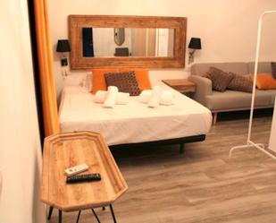 Bedroom of Flat to share in  Sevilla Capital  with Air Conditioner, Heating and Furnished