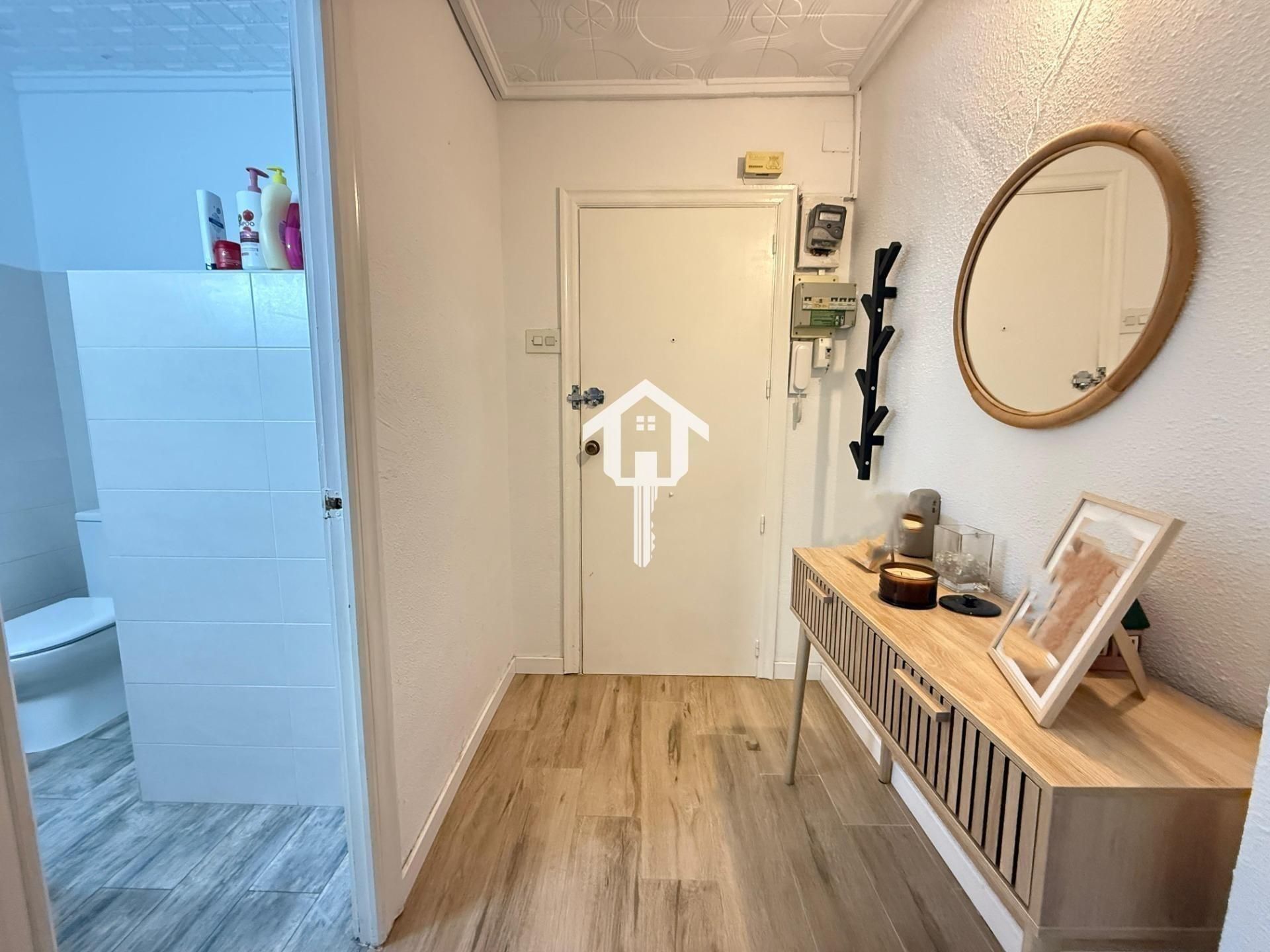 Flat for sale in Alicante / Alacant  with Air Conditioner, Furnished and Balcony