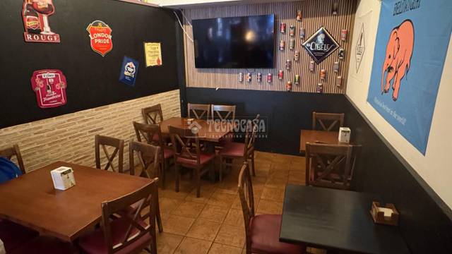 Local comercial en Venta en Alcalá Magna