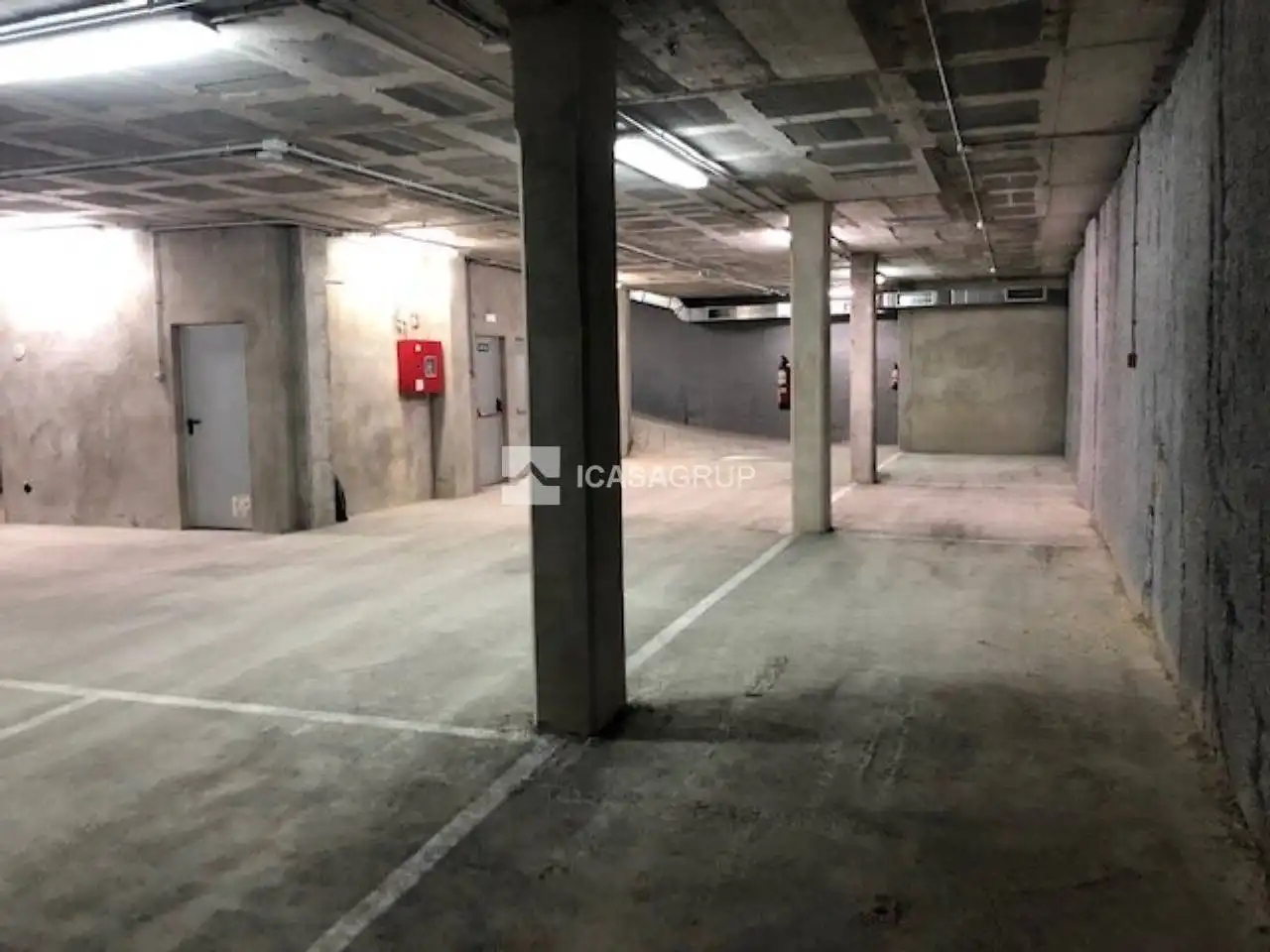 Garage for rent in Calle Verge de la Paloma, Creu de Barberà