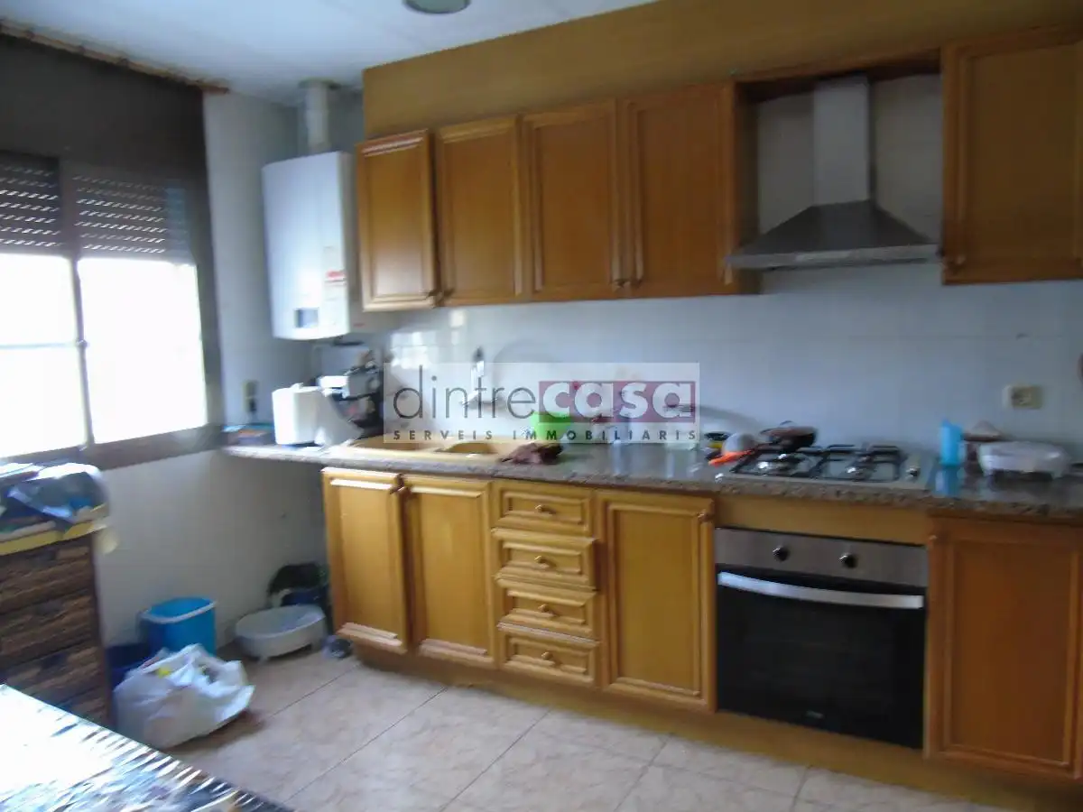 House with terrace for sale in Tordera pueblo