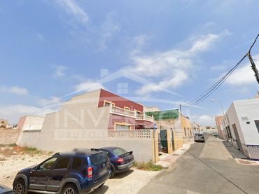 Casa en venta en Calle Gardenia