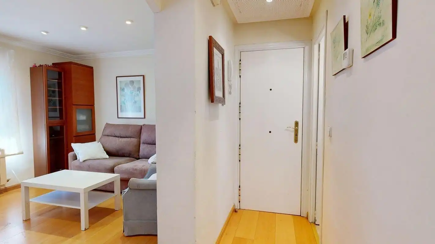 Wohnung zum Verkauf in Zaragoza mit Klimaanlage und Heizung