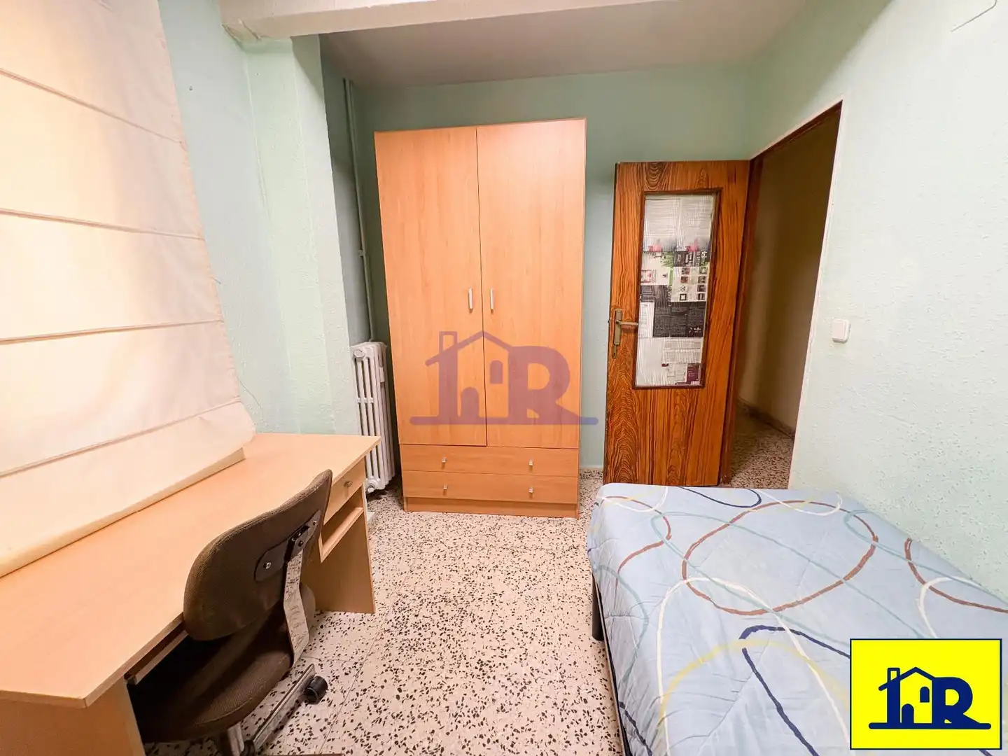Schlafzimmer von Wohnung zur Miete in Cuenca mit Heizung, Terrasse und Möbliert