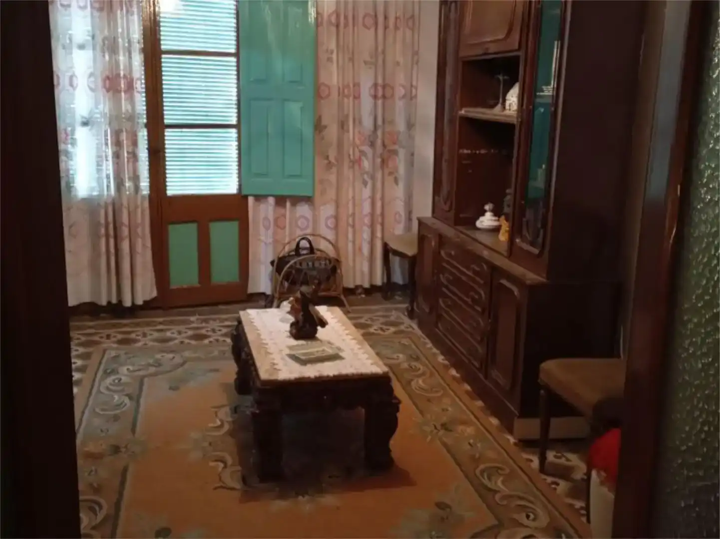 Sala d'estar de Casa adosada en venda en Torrijo de la Cañada amb Balcó