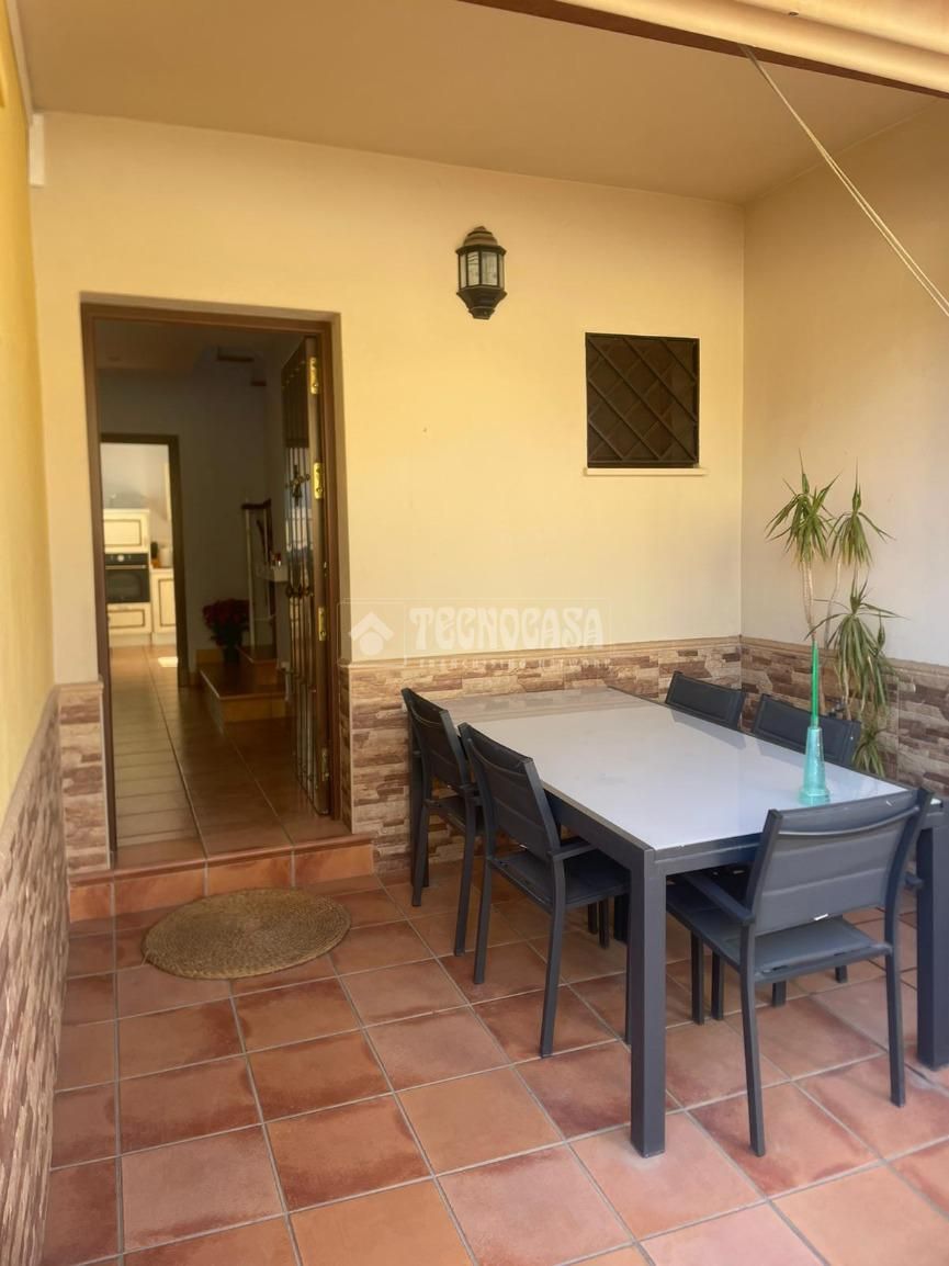 Terrassa de Casa adosada en venda en Mairena del Alcor amb Aire condicionat i Terrassa