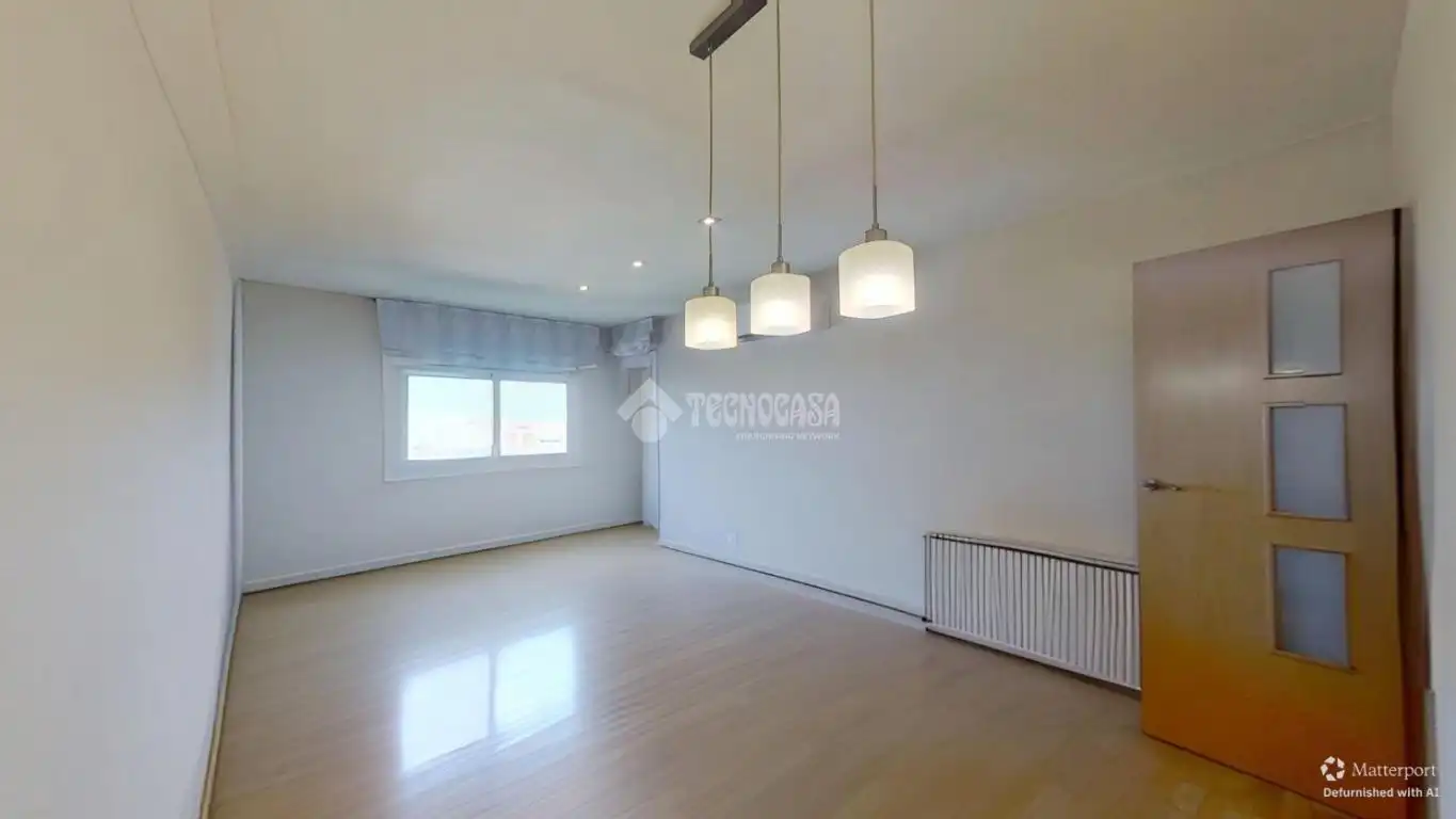 Living room of Flat for sale in Barberà del Vallès  with Air Conditioner, Heating and Parquet flooring