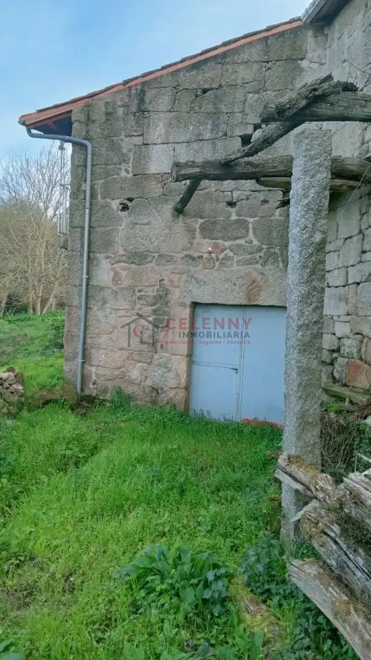 Casa adosada en venta en Taboadela con Calefacción, Terraza y Trastero
