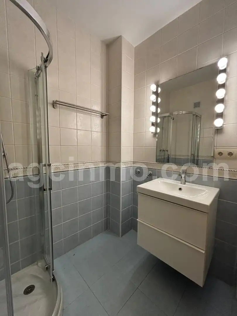Baño de Piso de alquiler en Valladolid con Calefacción y Terraza