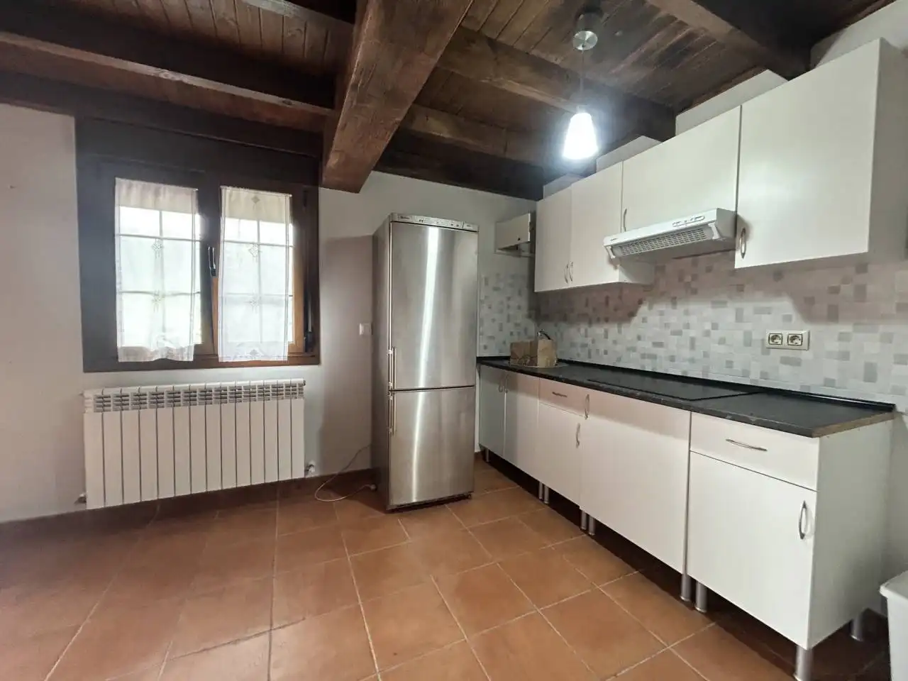 Küche von Haus oder Chalet zum Verkauf in Llanes mit Heizung, Privatgarten und Terrasse