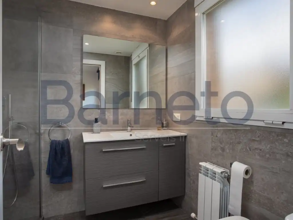 Bathroom of Houses for sale in Girona  with Air Conditioner