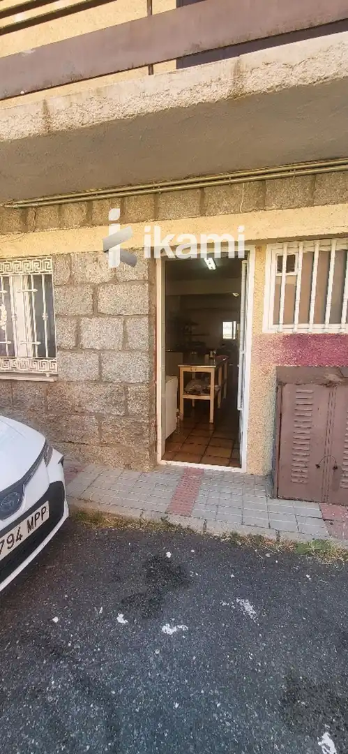 Buildings for sale in Peguerinos