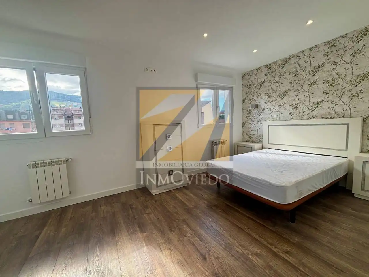 Piso en venta en Calle Ramón y Cajal, La Villa - Bazuelo