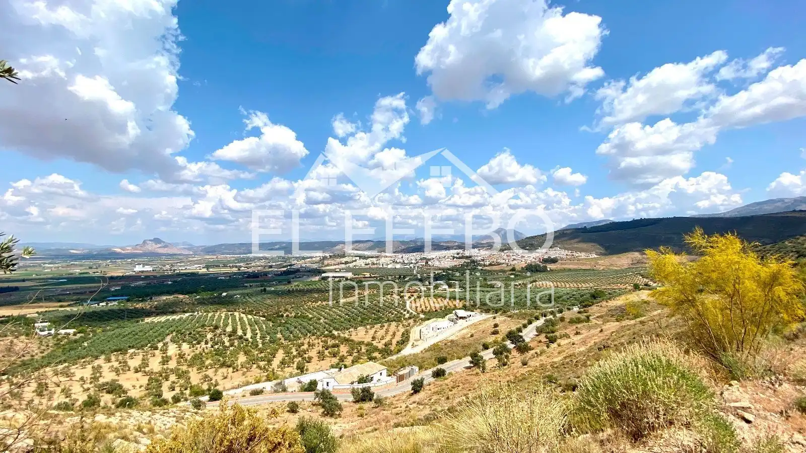 Residential land for sale in Antequera Golf