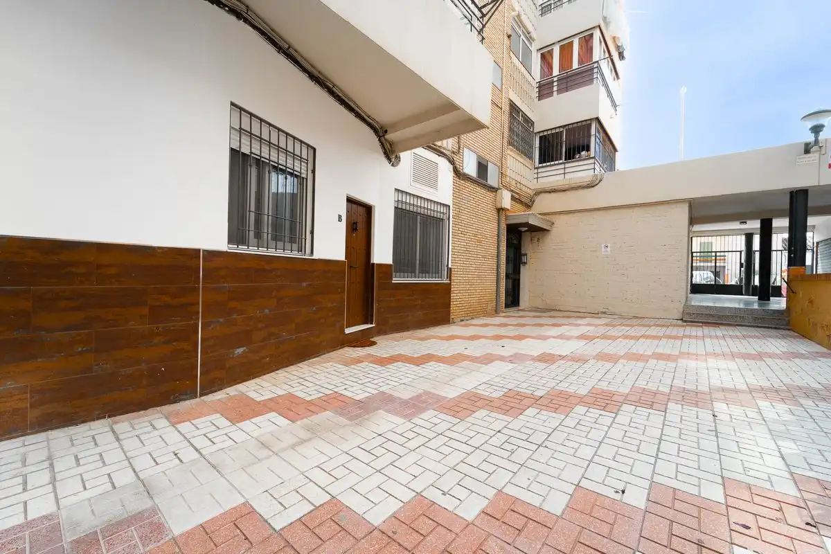 Vista exterior de Estudi en venda en Málaga amb Aire condicionat, Calefacció i Moblat