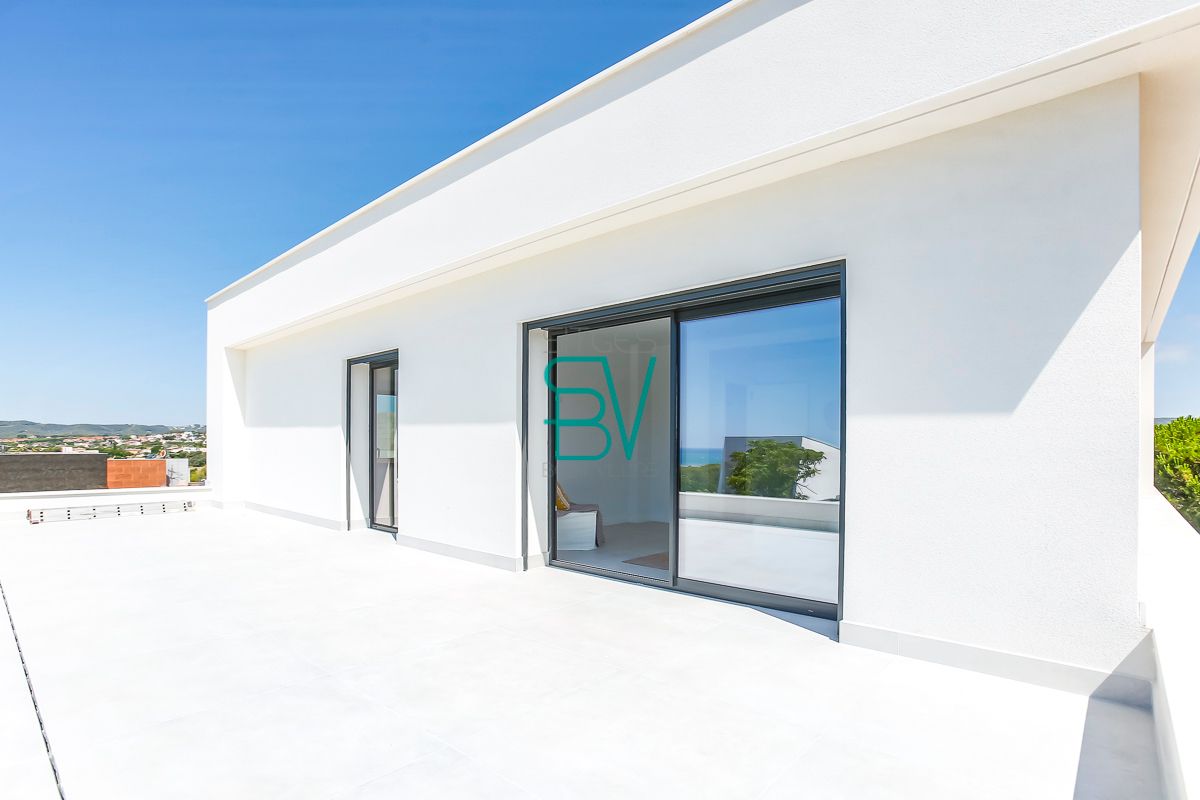 Exterior view of House or chalet for sale in Vilanova i la Geltrú  with Air Conditioner, Heating and Private garden