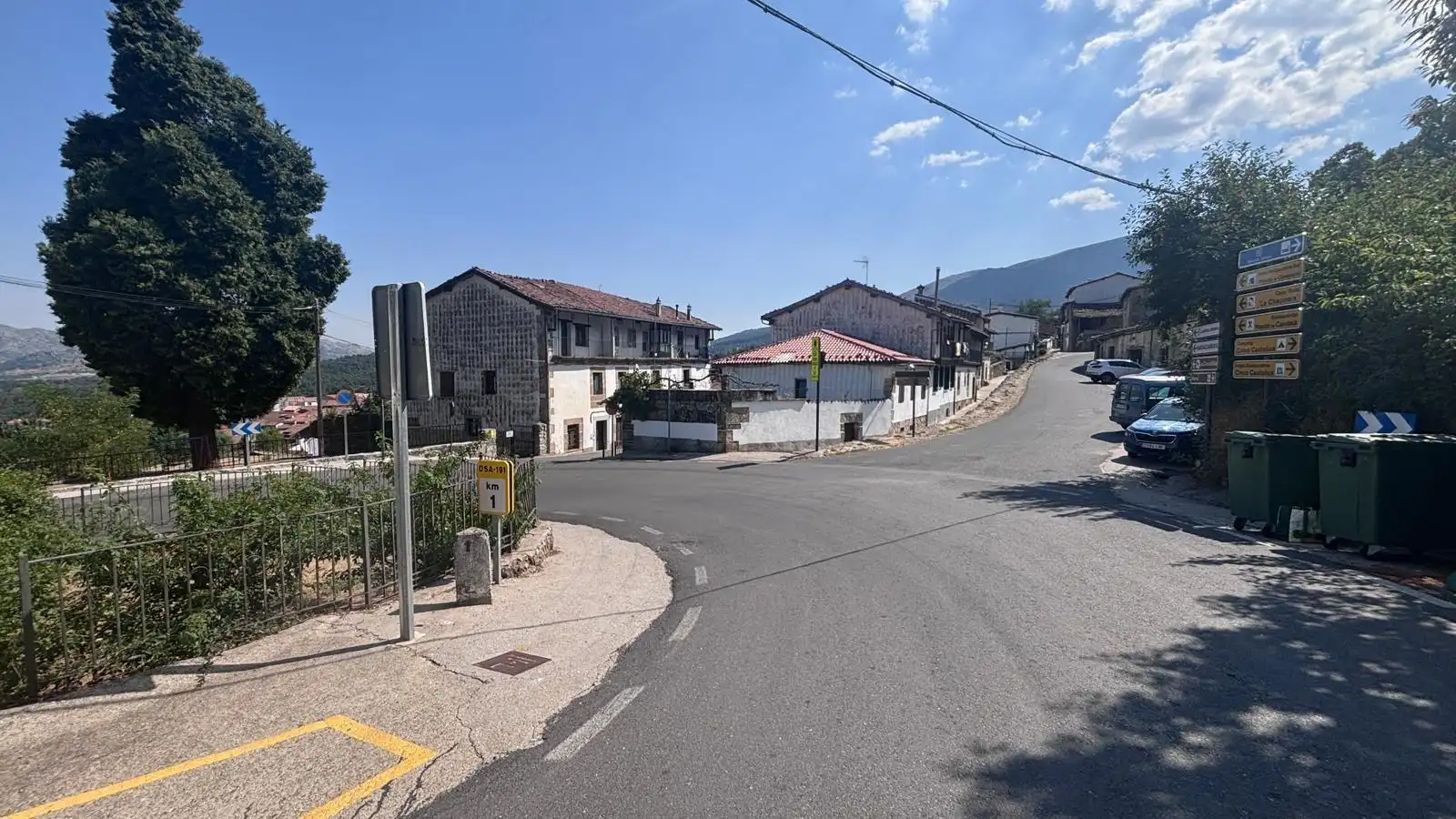 Vista exterior de Casa o chalet en venta en Candelario con Amueblado, Balcón y Alarma