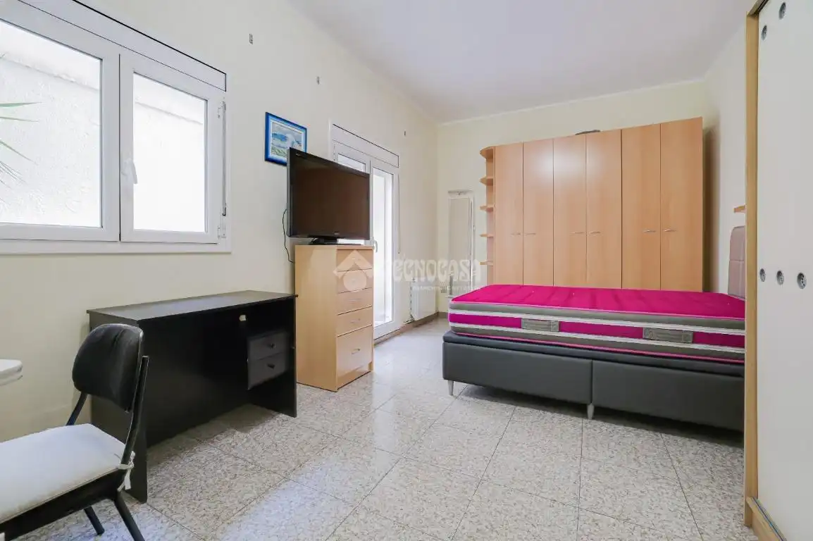 Habitación de Piso en venta en Barcelona con Aire acondicionado y Calefacción