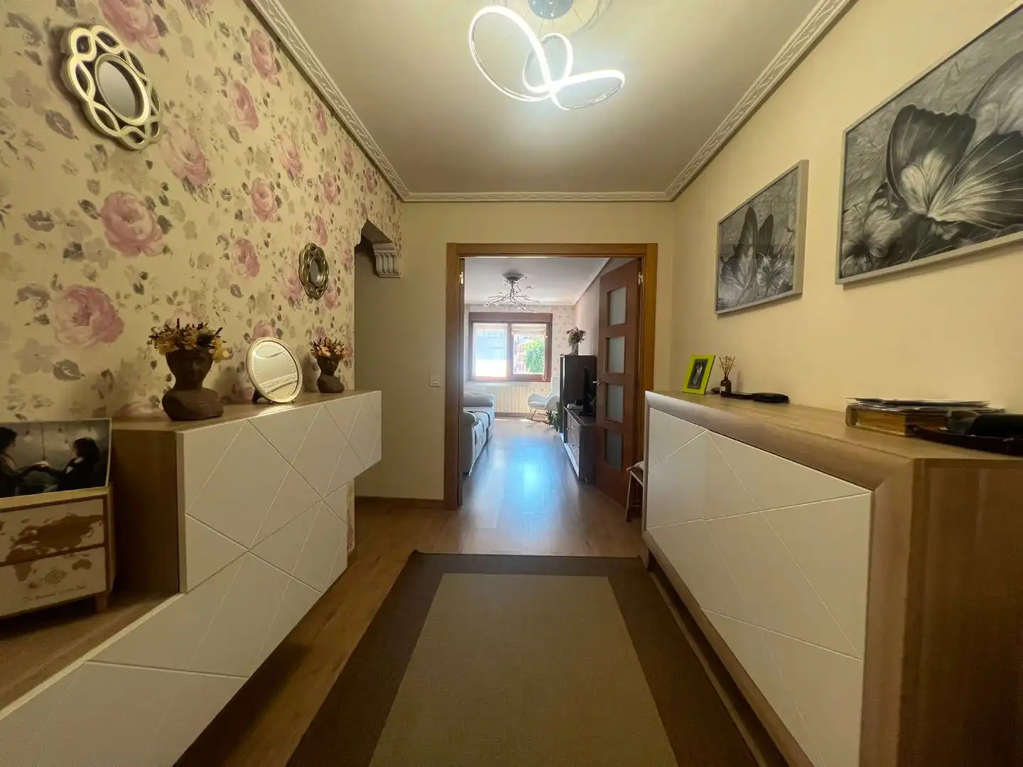 Flat with lift for sale in Avenida Sabino Arana Etorbidea 88, imagen 3