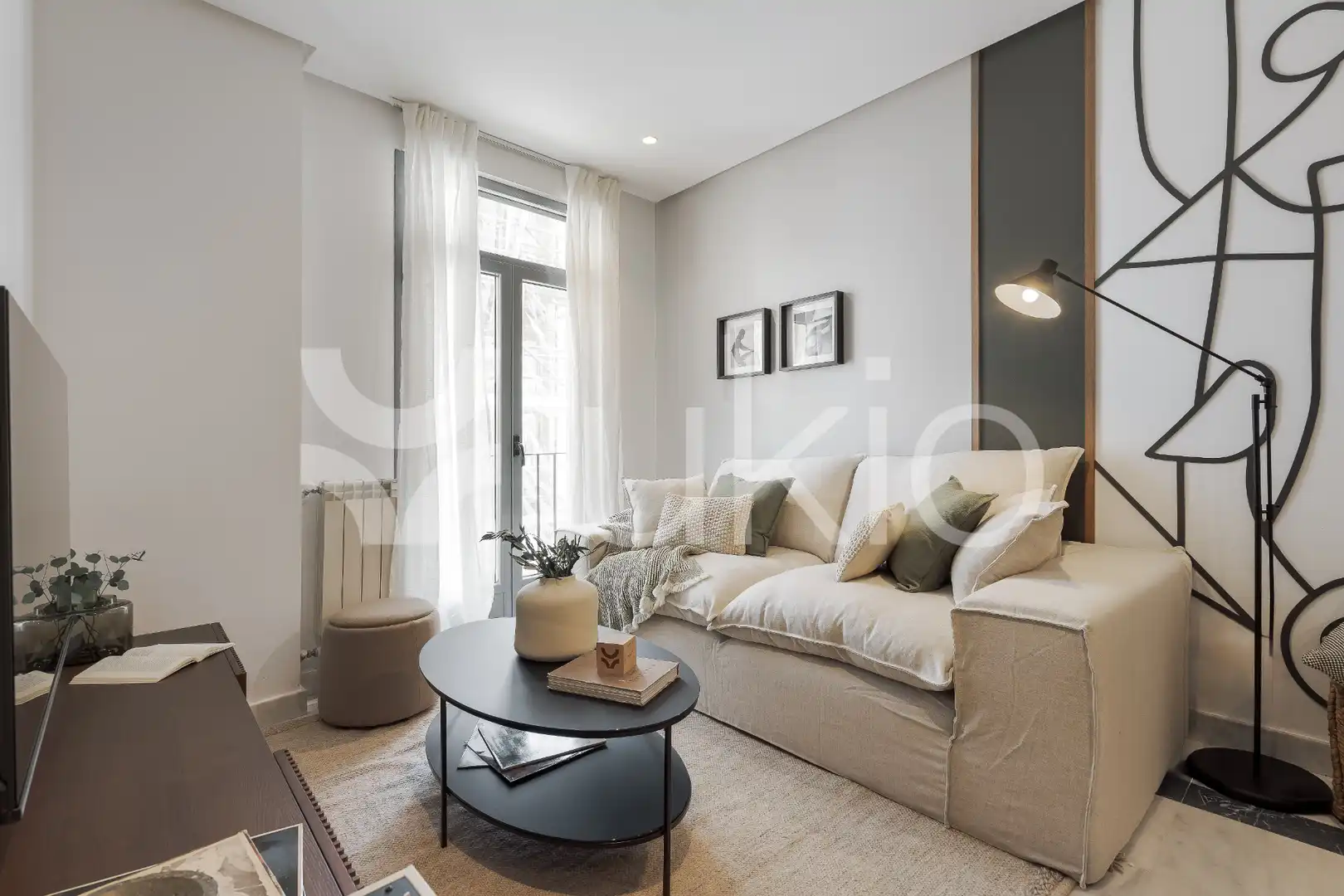 Sala de estar de Apartamento de alquiler en Madrid con Aire acondicionado, Calefacción y Amueblado