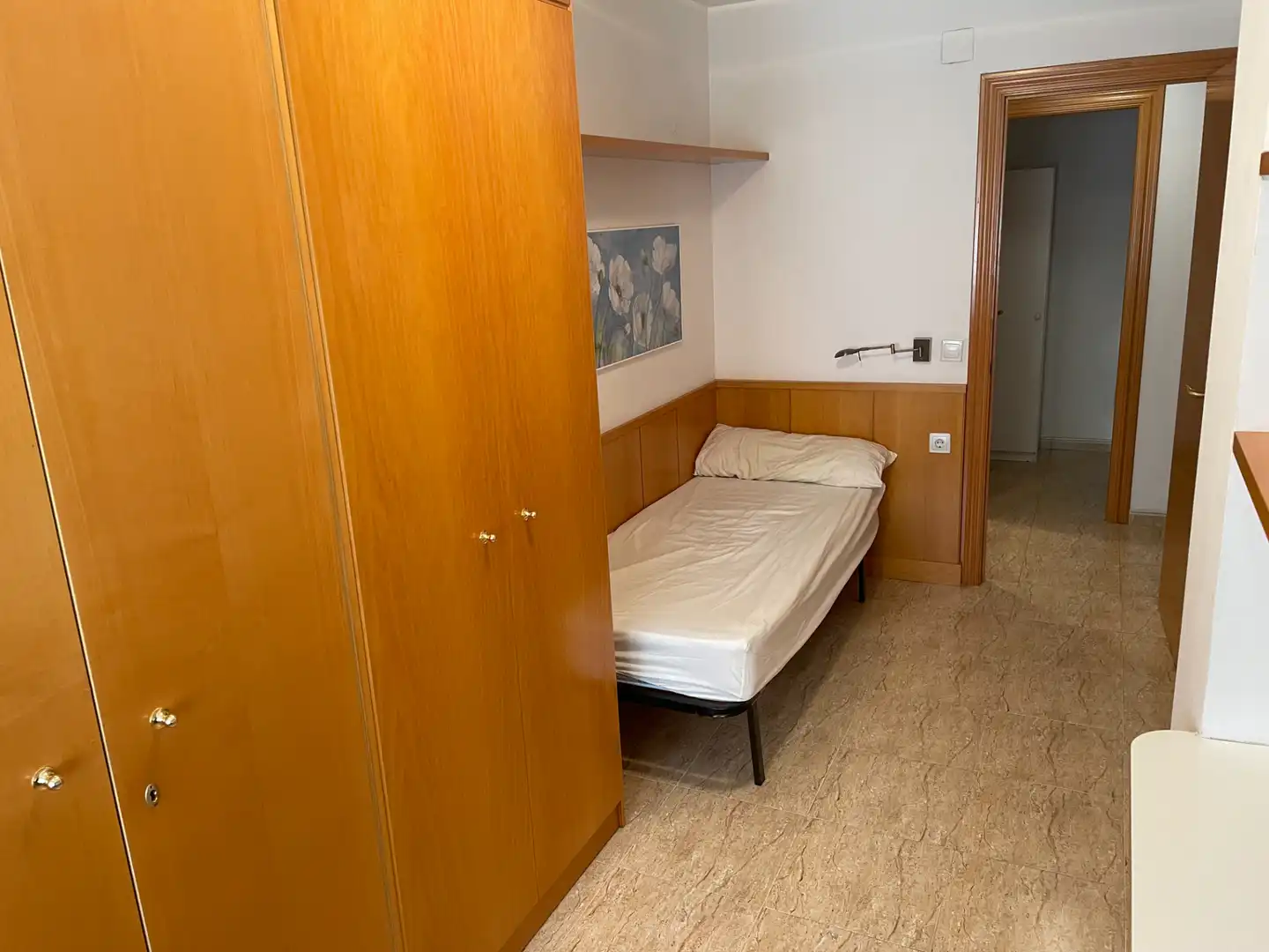 Dormitori de Pis de lloguer en Lleida amb Aire condicionat, Calefacció i Moblat