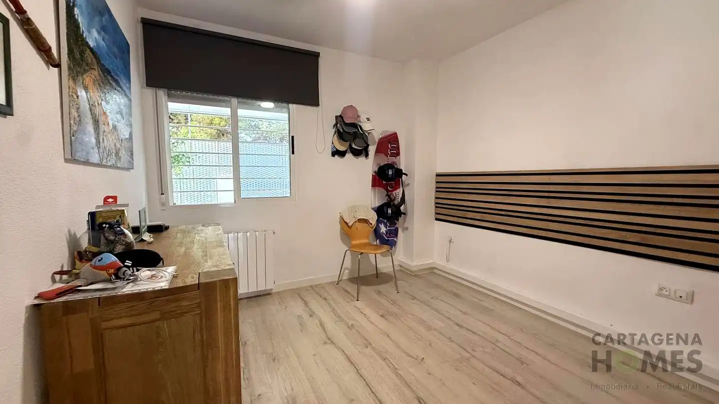 Ground floor for sale in Cartagena  with Air Conditioner, Private garden and Terrace