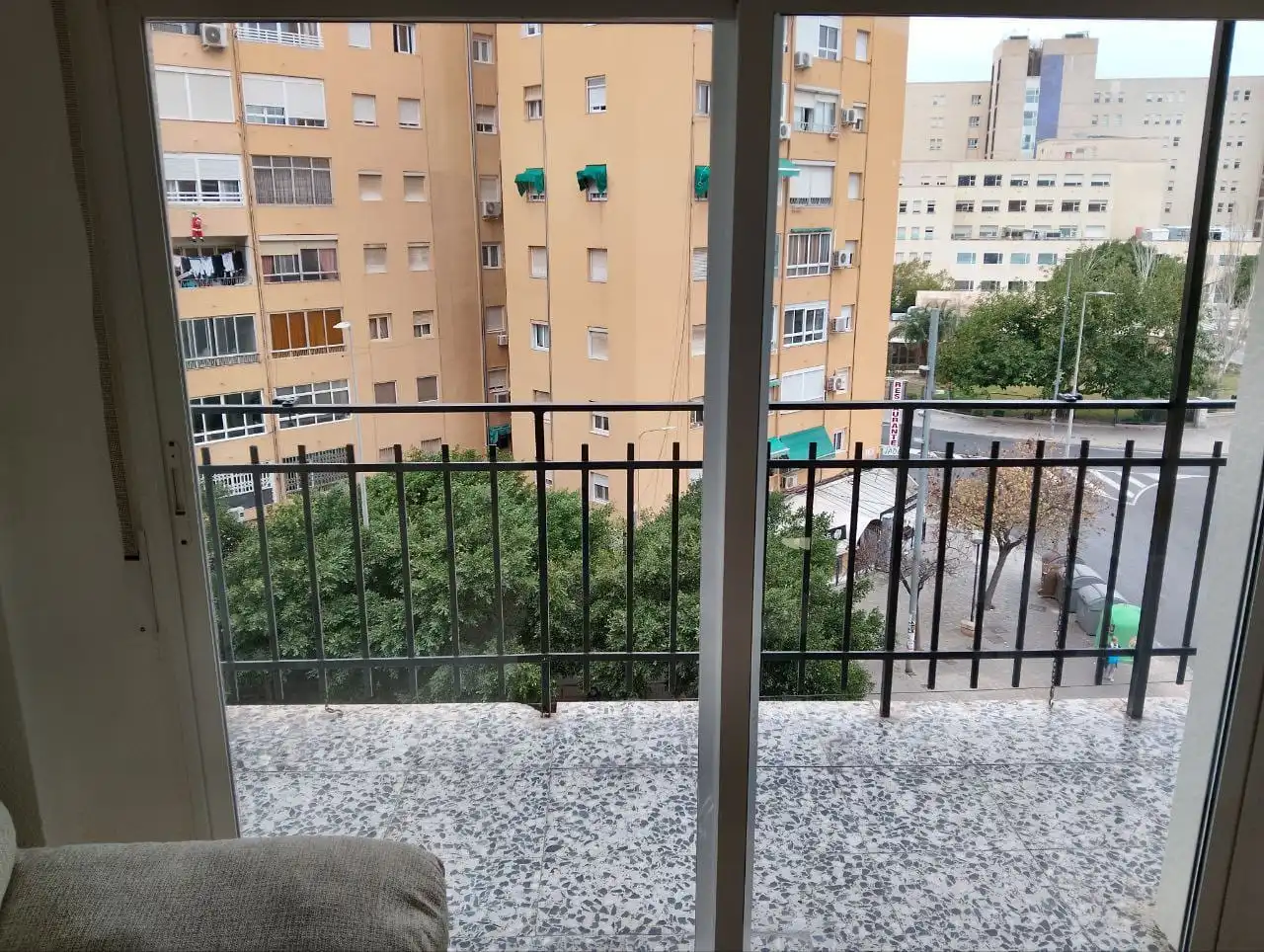 Appartamento con terrazza in vendita a Avinguda Periodista Rodolfo de Salazar, imagen 4